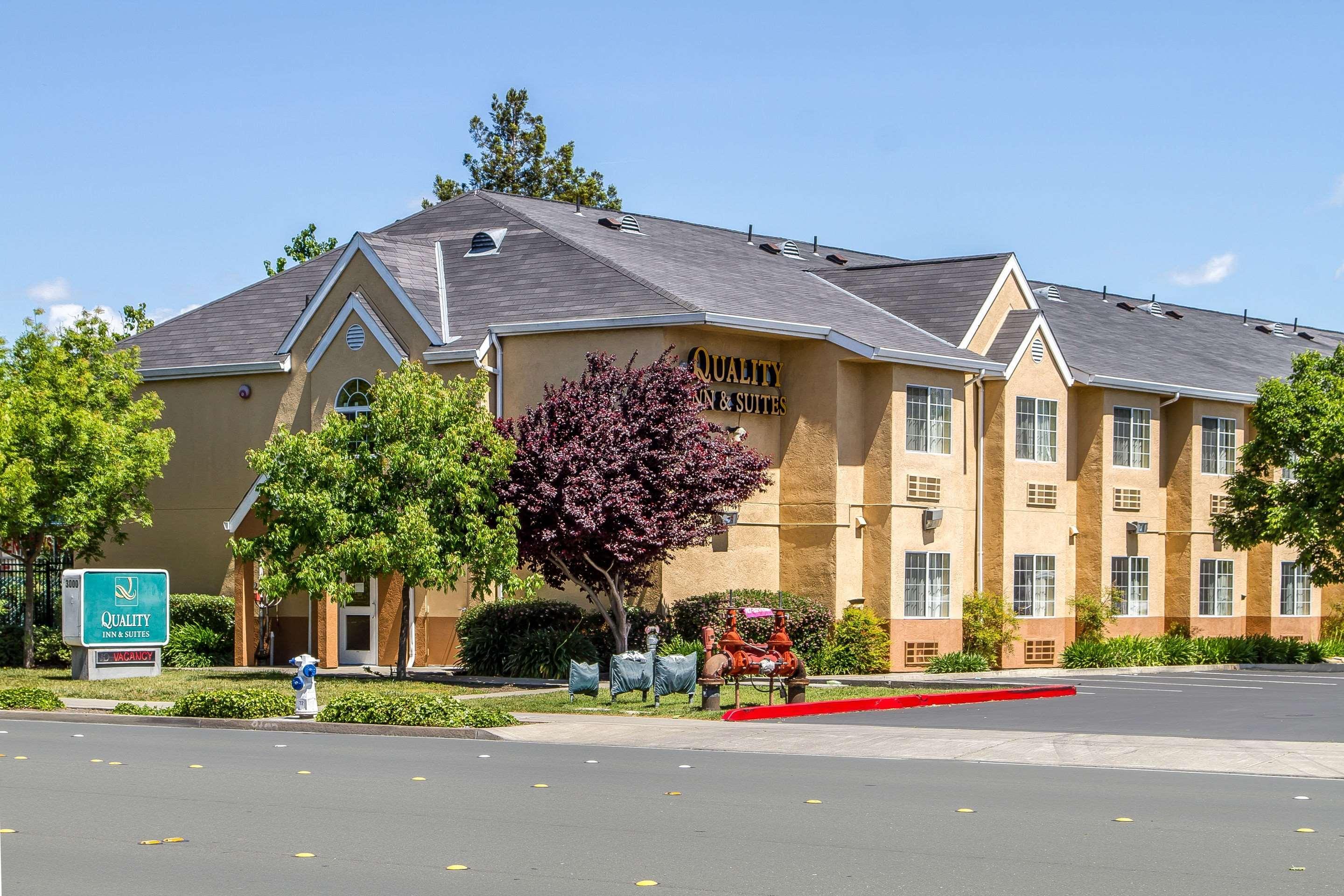Quality & Hotel